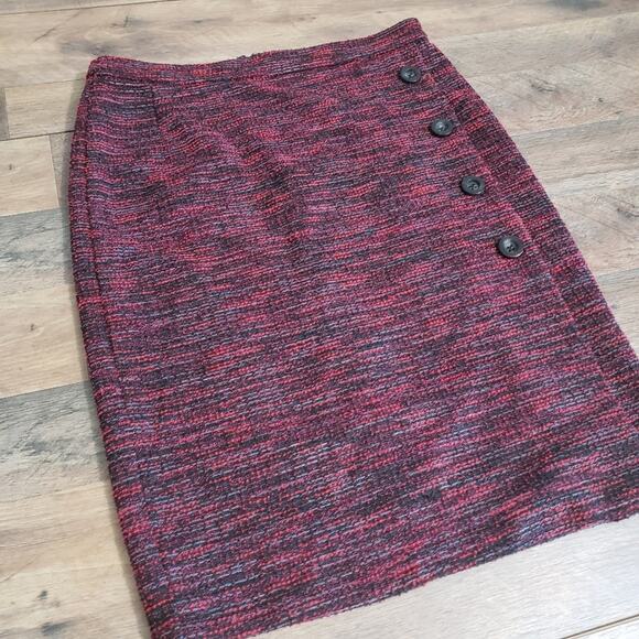 Ann Taylor Red Black Button Closure Midi Length Wrap Pencil Skirt Size 10 - Picture 2 of 10